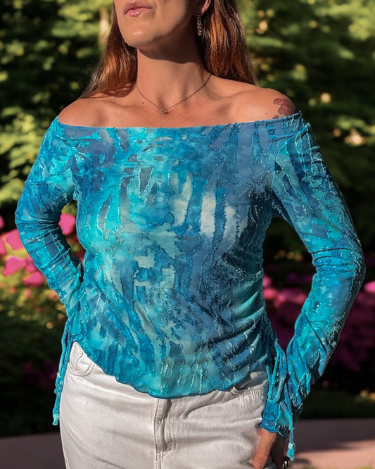 RUCHED OFF SHOULDER TOP BLUE WATER